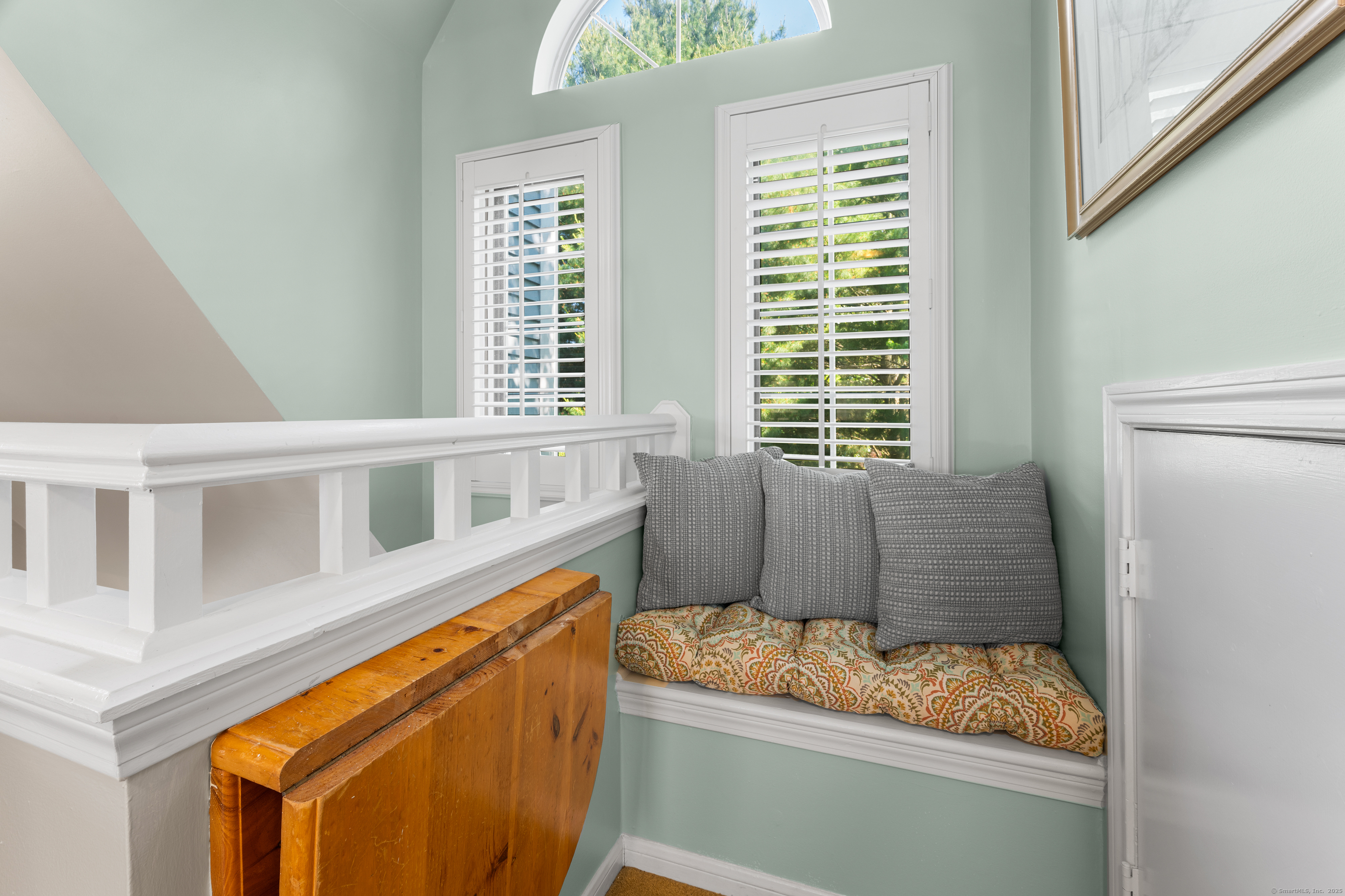 2124 Old Pond Lane, Unit 2124 Norwich, CT 06360 - Photo 18 of 30 a view of an entryway with sitting area