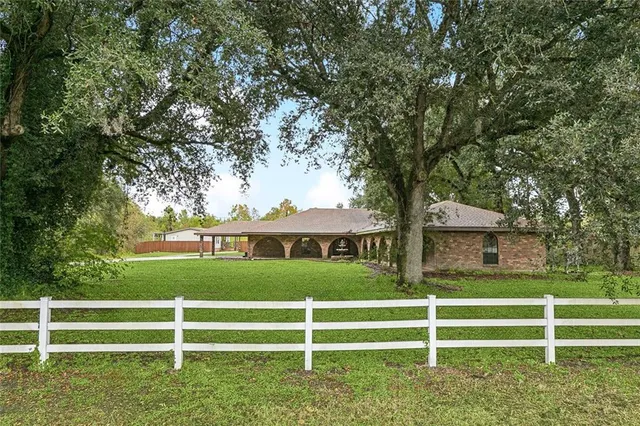 $275,000 | 13155 Highway 23, Belle Chasse, LA 70037