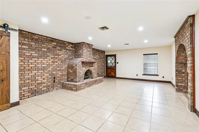 $275,000 | 13155 Highway 23, Belle Chasse, LA 70037