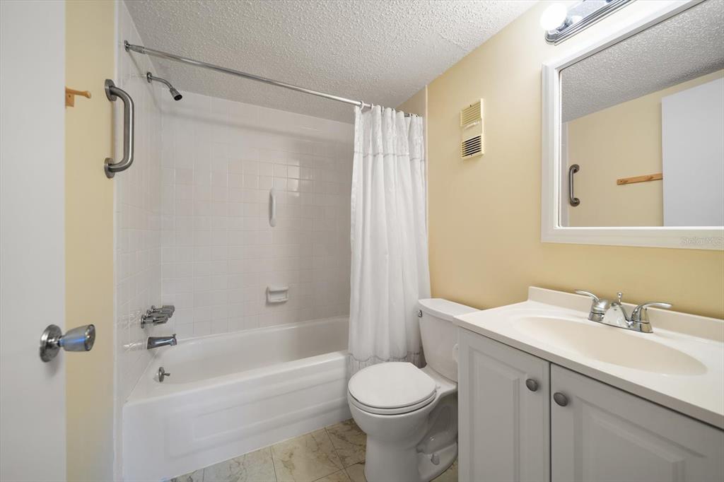 948 Virginia Street, Unit 202 Dunedin, FL 34698 - Photo 24 of 46
