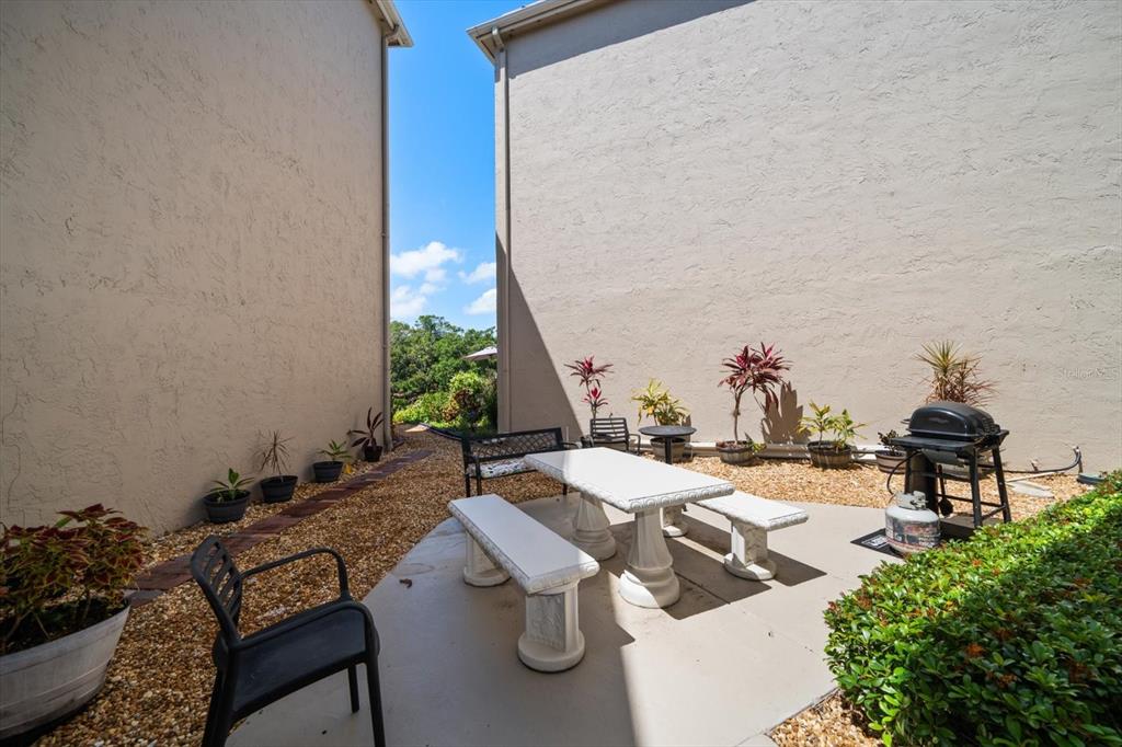 948 Virginia Street, Unit 202 Dunedin, FL 34698 - Photo 41 of 46