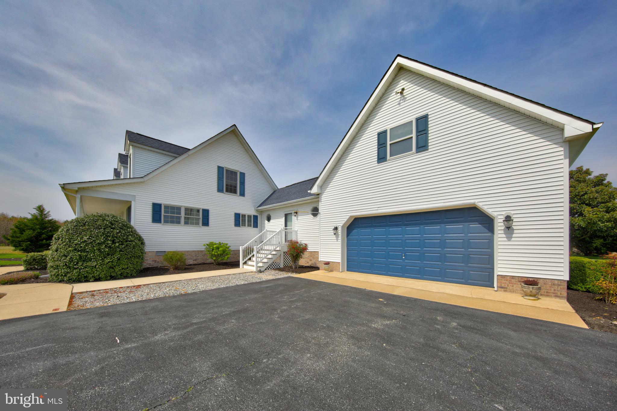 12233 Collins Road Bishopville, MD 21813 - Photo 72 of 78 Close up of Attached 2 car garage