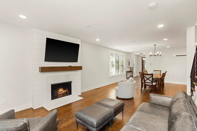 $824,900 | 6316 Edsel Drive, Nashville, TN 37209