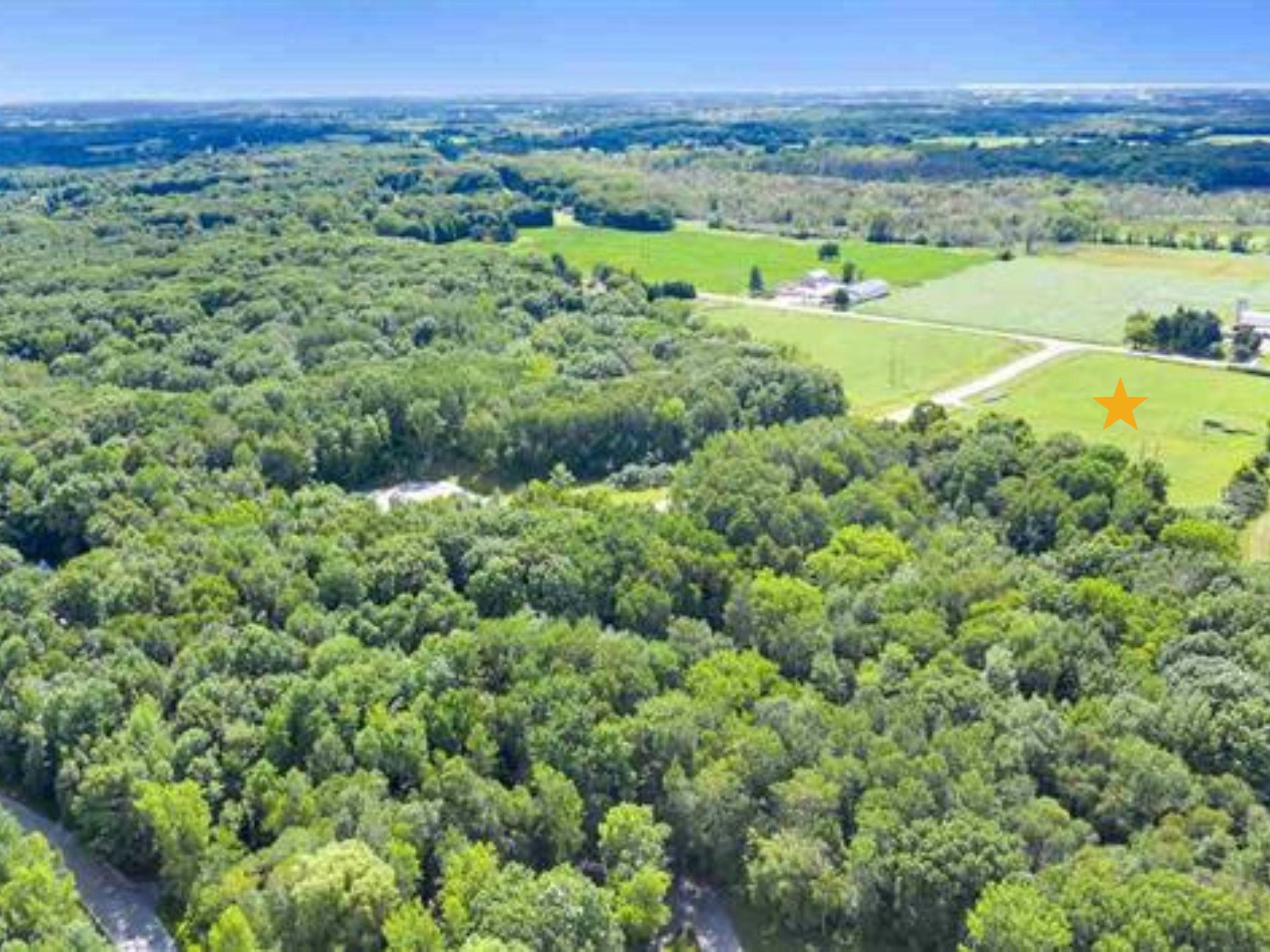 500 Cross Country Court, Unit 1 Oneida, WI 54155 - Photo 2 of 6