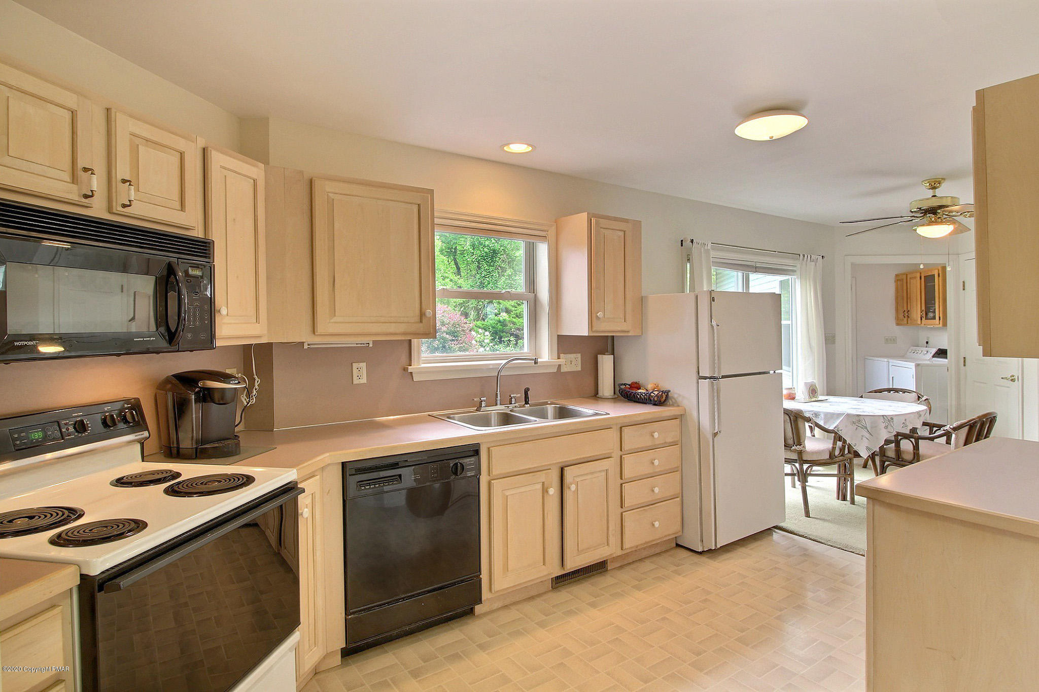 324 Poplar Valley Road West Stroudsburg, PA 18360 - Photo 35 of 58 Kitchen - In Law Suite