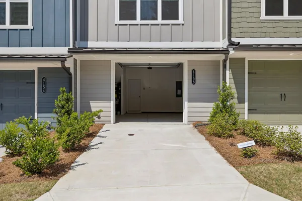 $2,300 | 4158 Tillie Circle, Unit 4158, Chattanooga, TN 37419