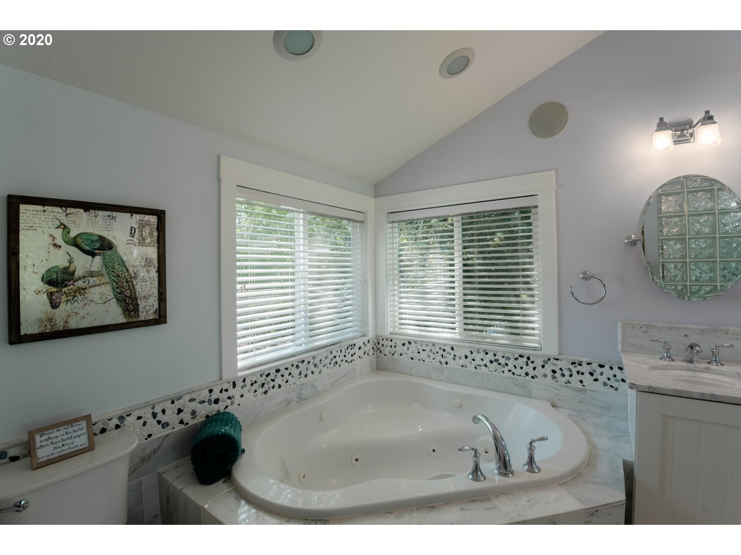 750 Southwest Pucker Huddle Road White Salmon, WA 98672 - Photo 18 of 31 Gallery Image 18