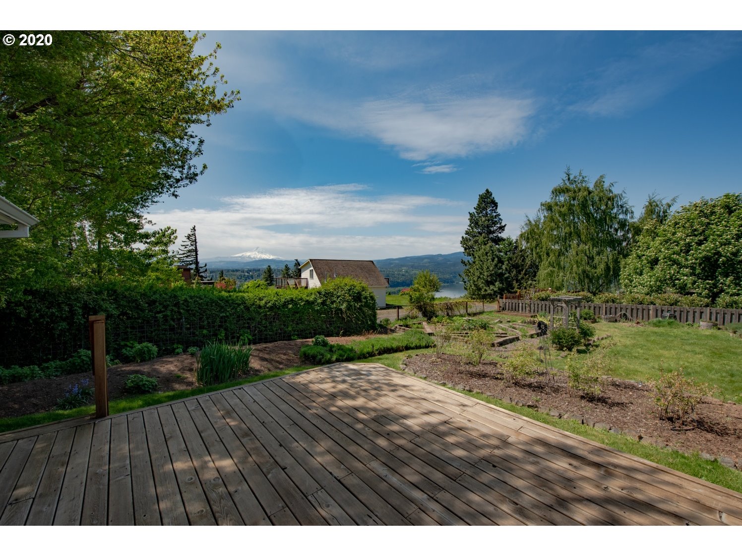 750 Southwest Pucker Huddle Road White Salmon, WA 98672 - Photo 24 of 31 Gallery Image 24
