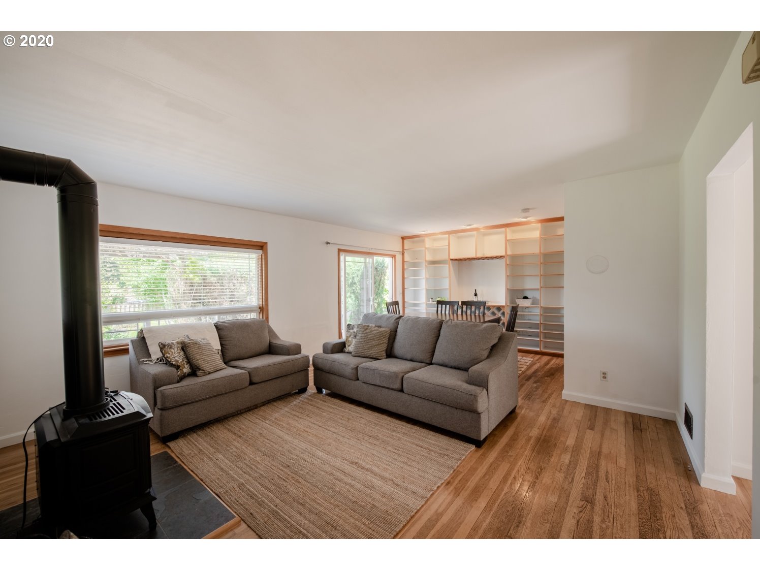 750 Southwest Pucker Huddle Road White Salmon, WA 98672 - Photo 9 of 31 Gallery Image 9