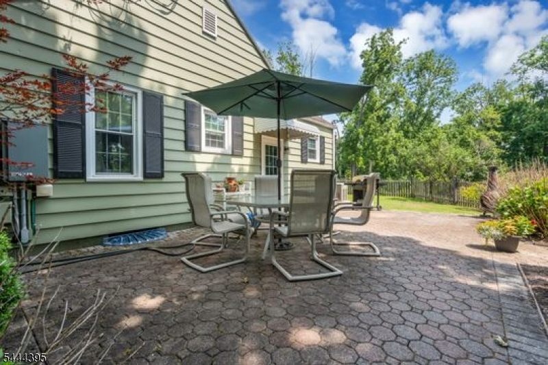 160 Hillcrest Road Flemington, NJ 08822 - Photo 29 of 40