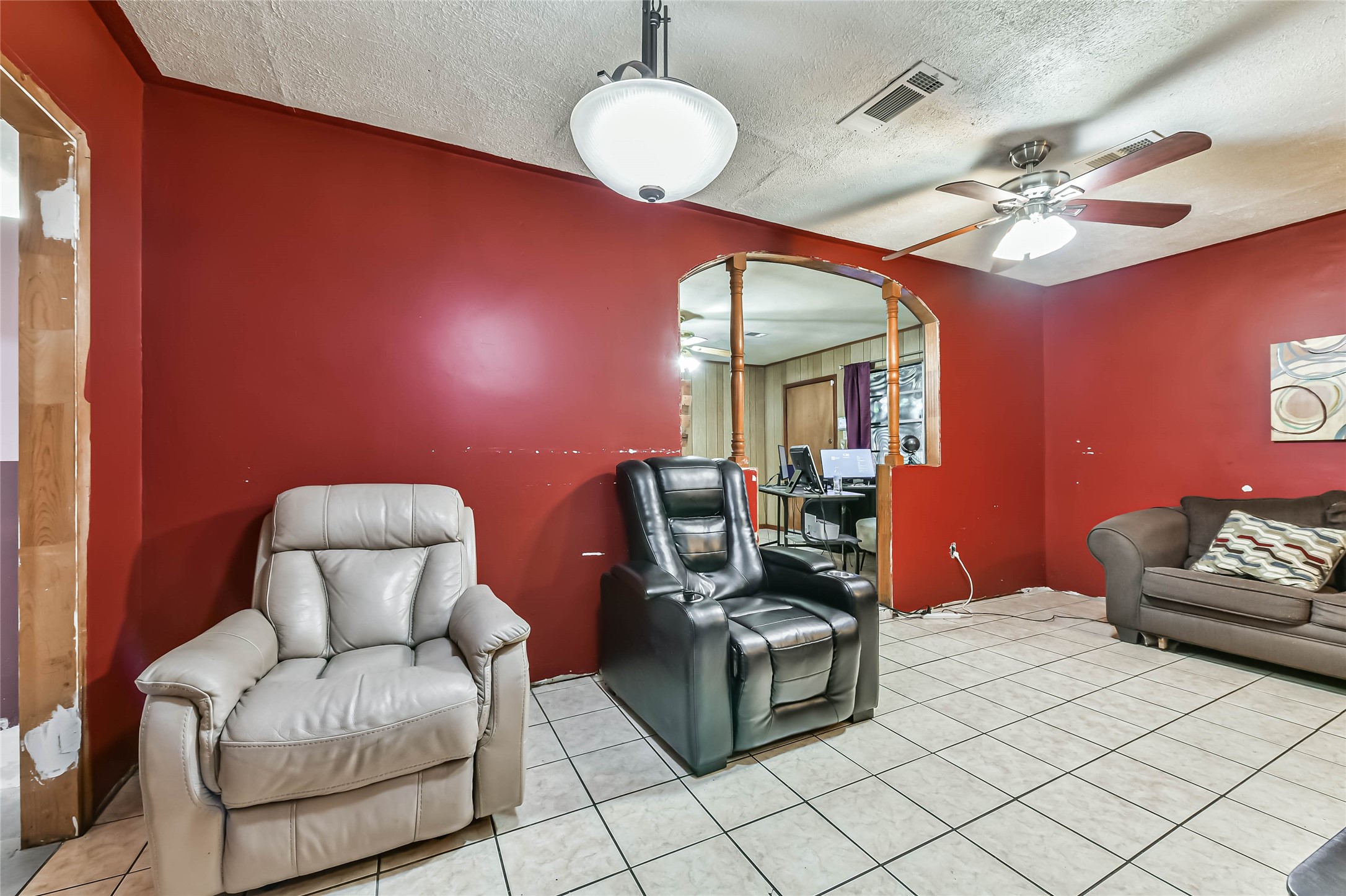 10438 Caxton Street Houston, TX 77016 - Photo 9 of 24 a living room with furniture