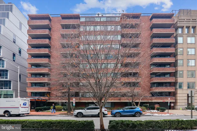 $3,900 | 1140 23rd Street Northwest, Unit 205, Washington, DC 20037