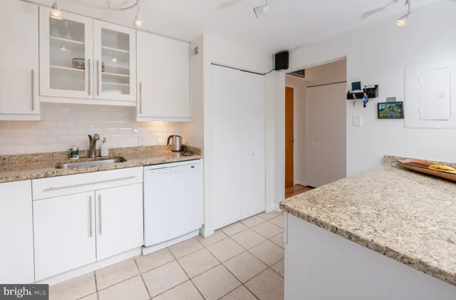 $3,900 | 1140 23rd Street Northwest, Unit 205, Washington, DC 20037