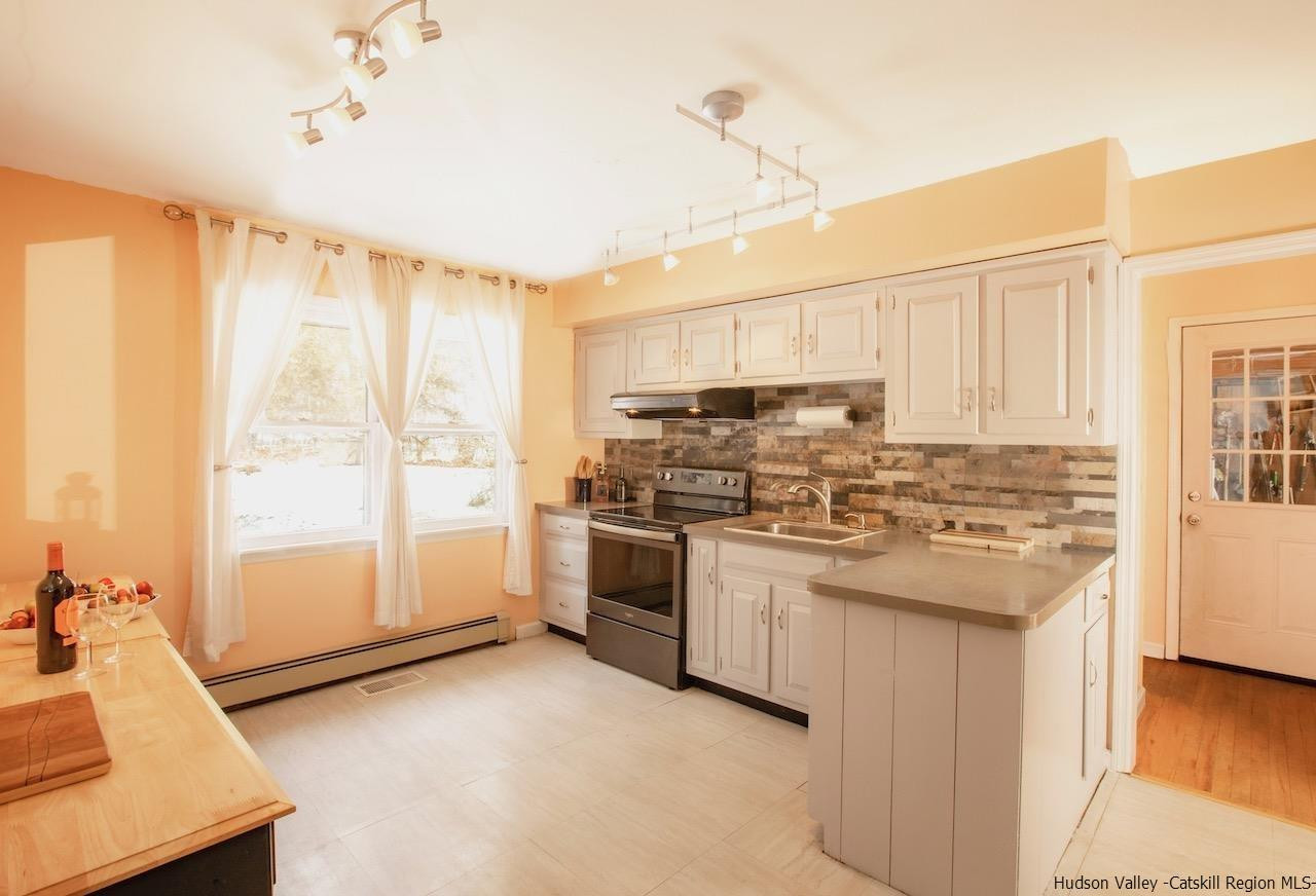 8 Royal Oak Road Stone Ridge, NY 12484 - Photo 13 of 35 Photo 13