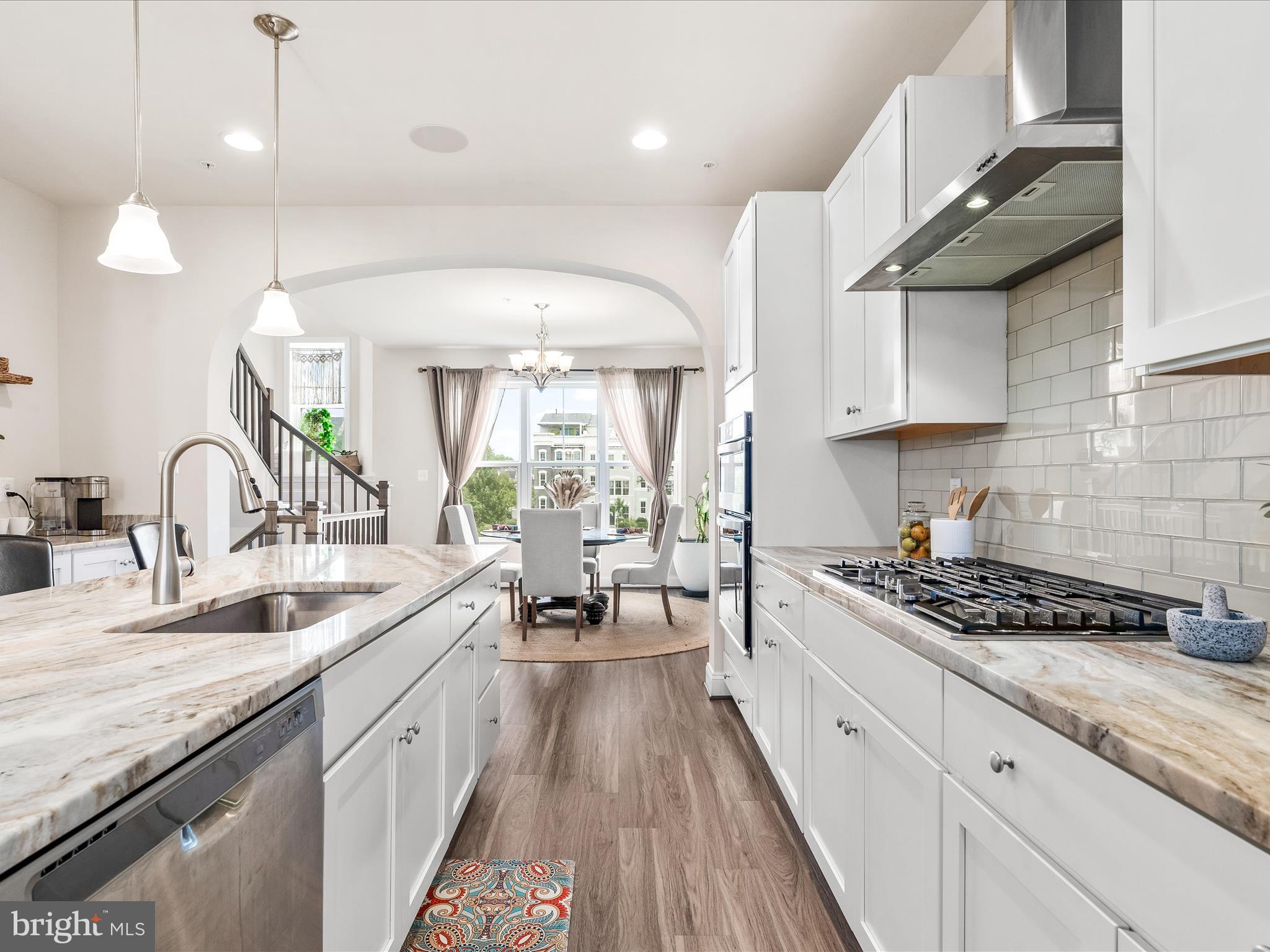 822 Lindley Road Frederick, MD 21701 - Photo 11 of 58 Gas stove