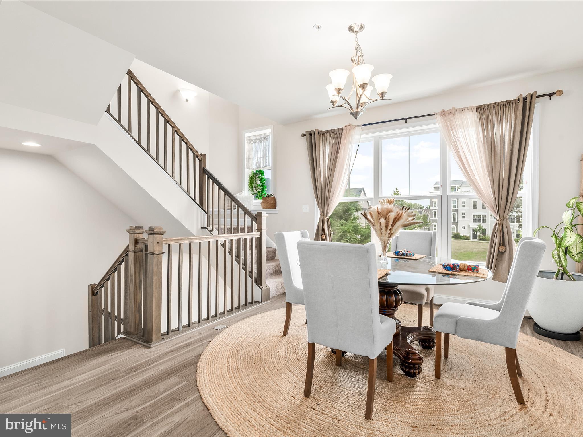 822 Lindley Road Frederick, MD 21701 - Photo 6 of 58 Dining area