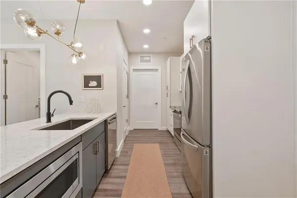 $2,500 | 3725 Butler Street, Unit 406, Pittsburgh, PA 15201