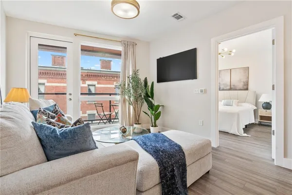 $2,500 | 3725 Butler Street, Unit 406, Pittsburgh, PA 15201