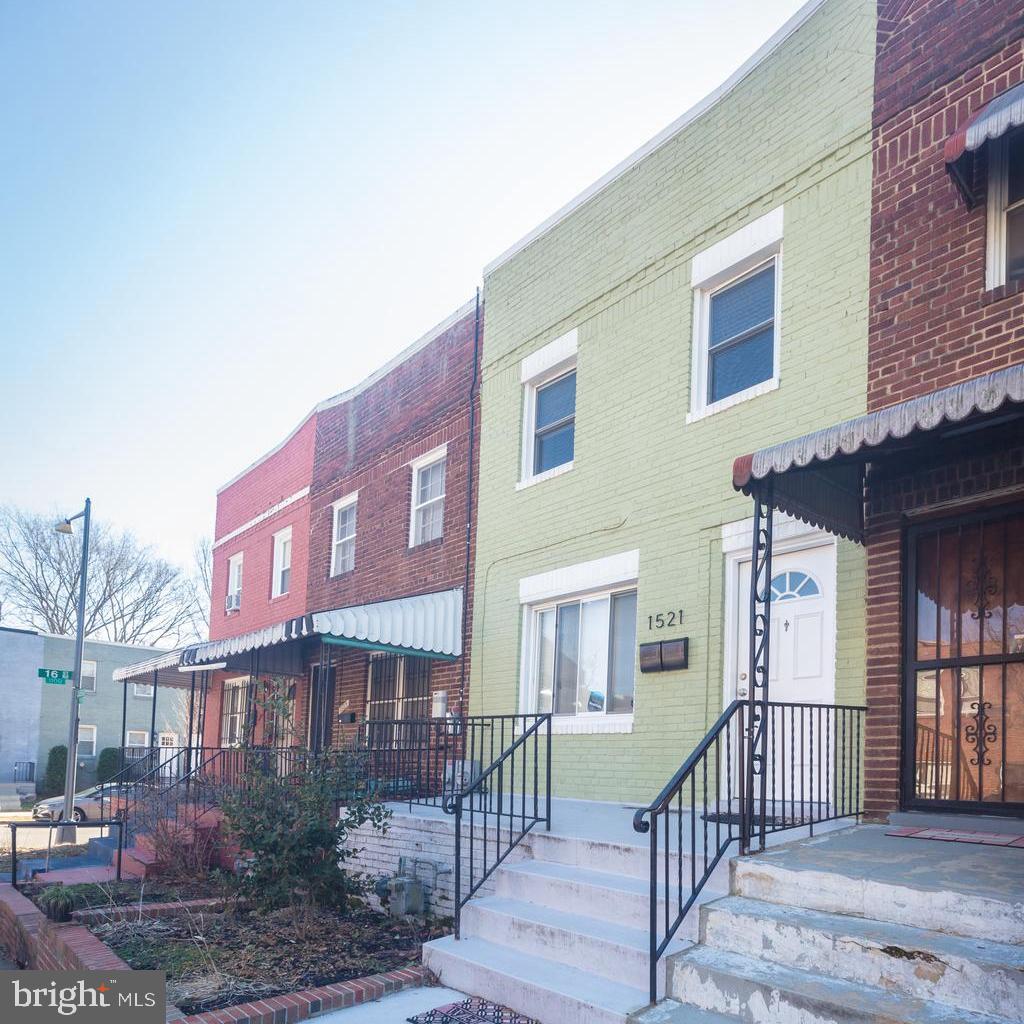 1521 Queen Street Northeast Washington, DC 20002 - Photo 2 of 36 Large front porch