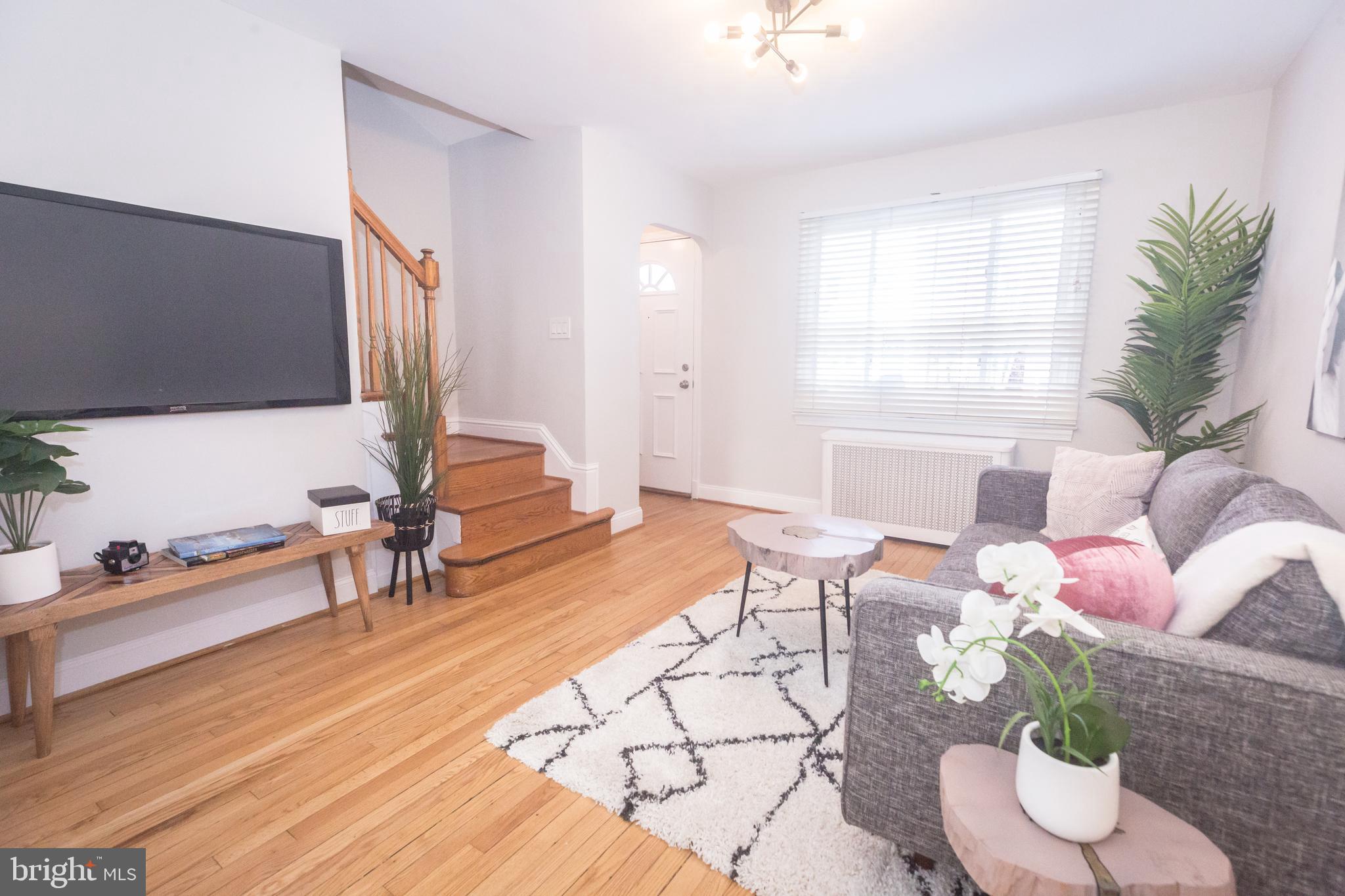 1521 Queen Street Northeast Washington, DC 20002 - Photo 7 of 36 Large living space