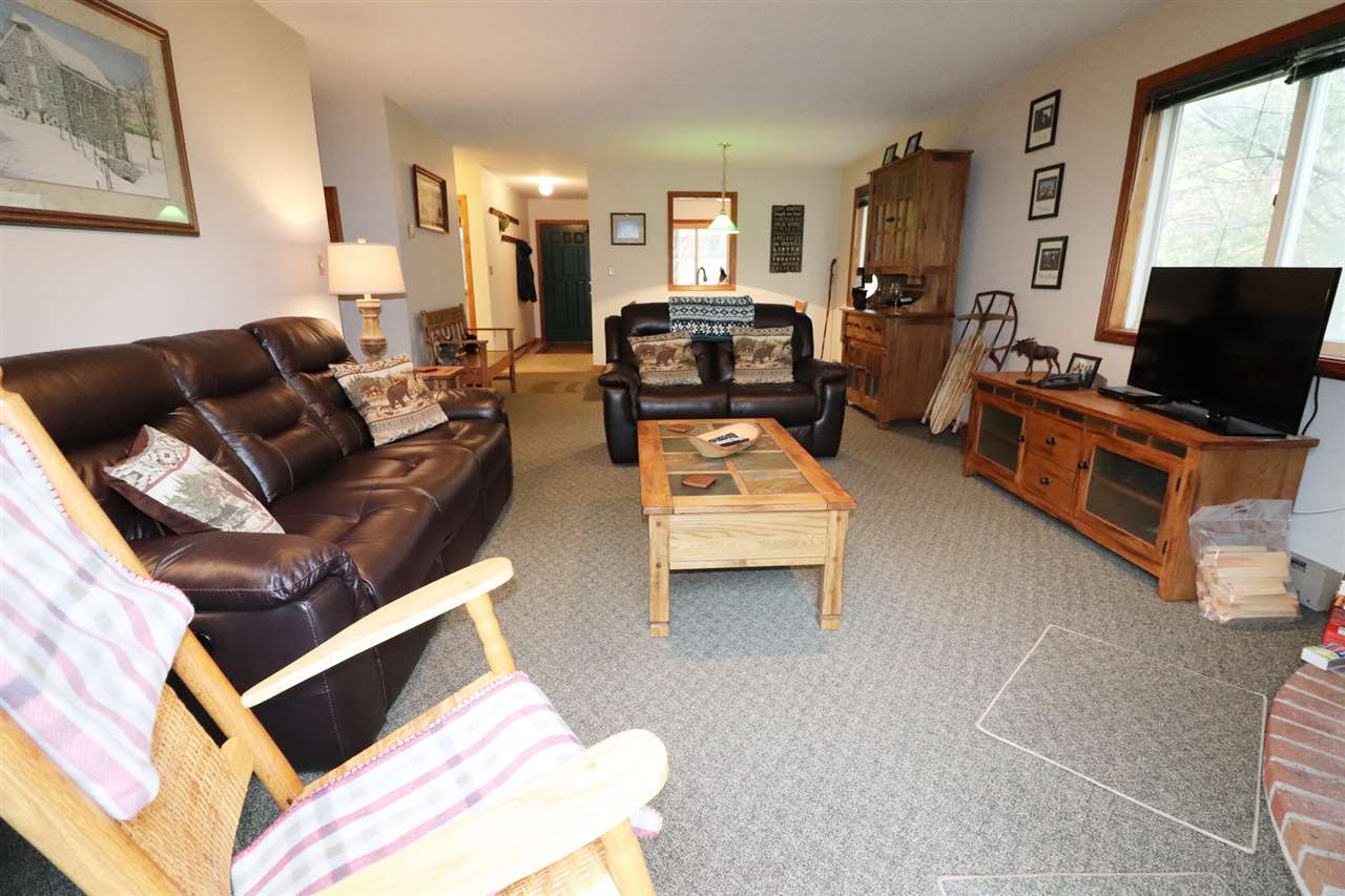 11 Robin Road, Unit 5 Lincoln, NH 03251 - Photo 4 of 40 Gallery Image 4