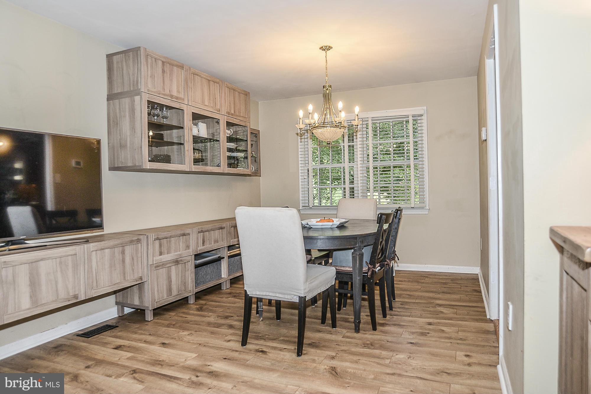9232 Rockefeller Lane Springfield, VA 22153 - Photo 5 of 23 Dining Room