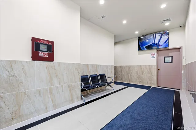 $593,000 | 91-23 Corona Avenue, Unit 6C | Elmhurst