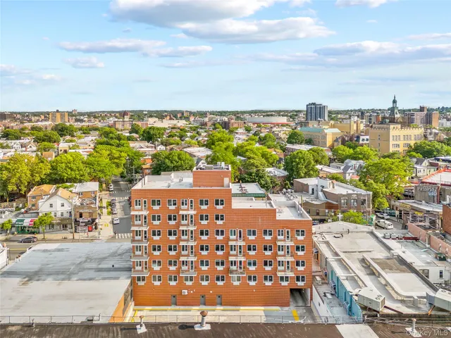 $593,000 | 91-23 Corona Avenue, Unit 6C | Elmhurst