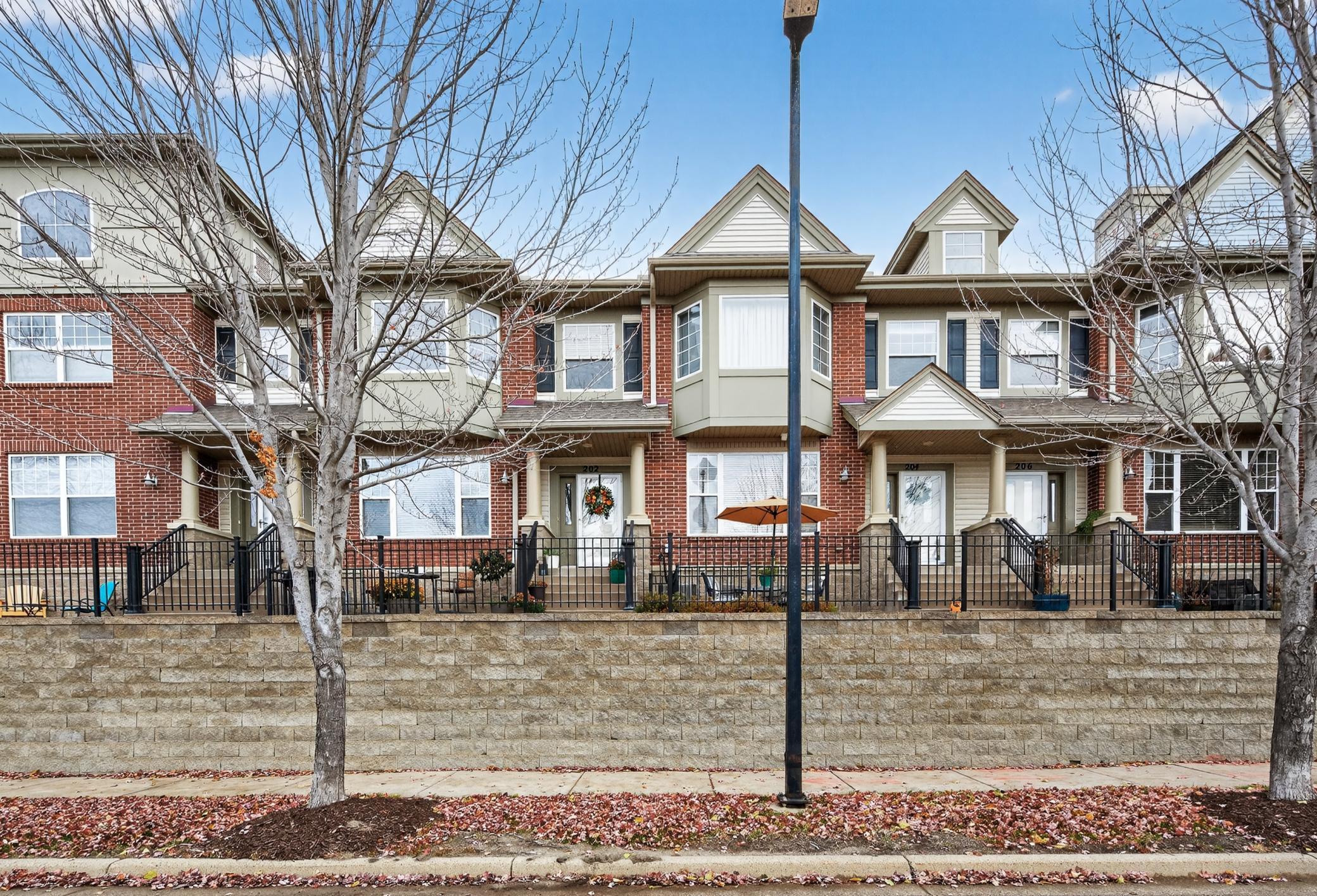 11343 Stratton Avenue, Unit 202 Eden Prairie, MN 55344 - Photo 2 of 27