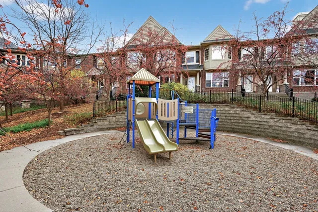 $329,900 | 11343 Stratton Avenue, Unit 202, Eden Prairie, MN 55344