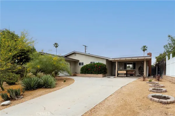 $619,000 | 25 Dale Lane, Redlands, CA 92373