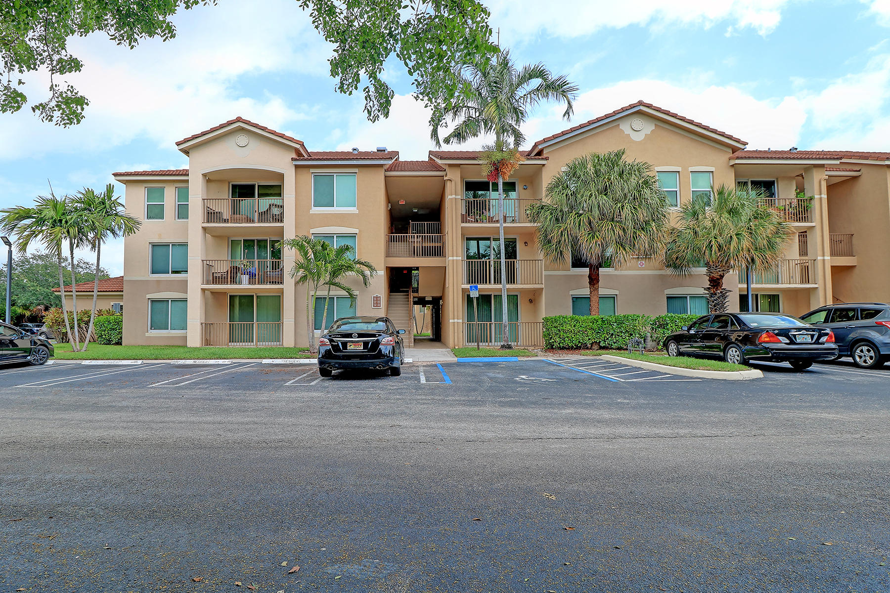 1311 Villa Circle Boynton Beach, FL 33435 - Photo 12 of 15 12_edited