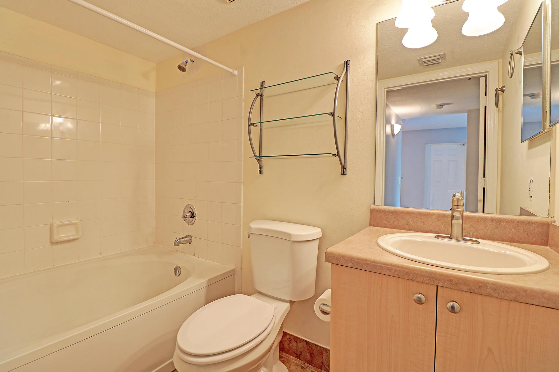 1311 Villa Circle Boynton Beach, FL 33435 - Photo 10 of 15 10_edited