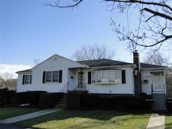 4 Meadowbrook Road Saugus, MA 01906 - Photo 1 of 23 Gallery Image 1