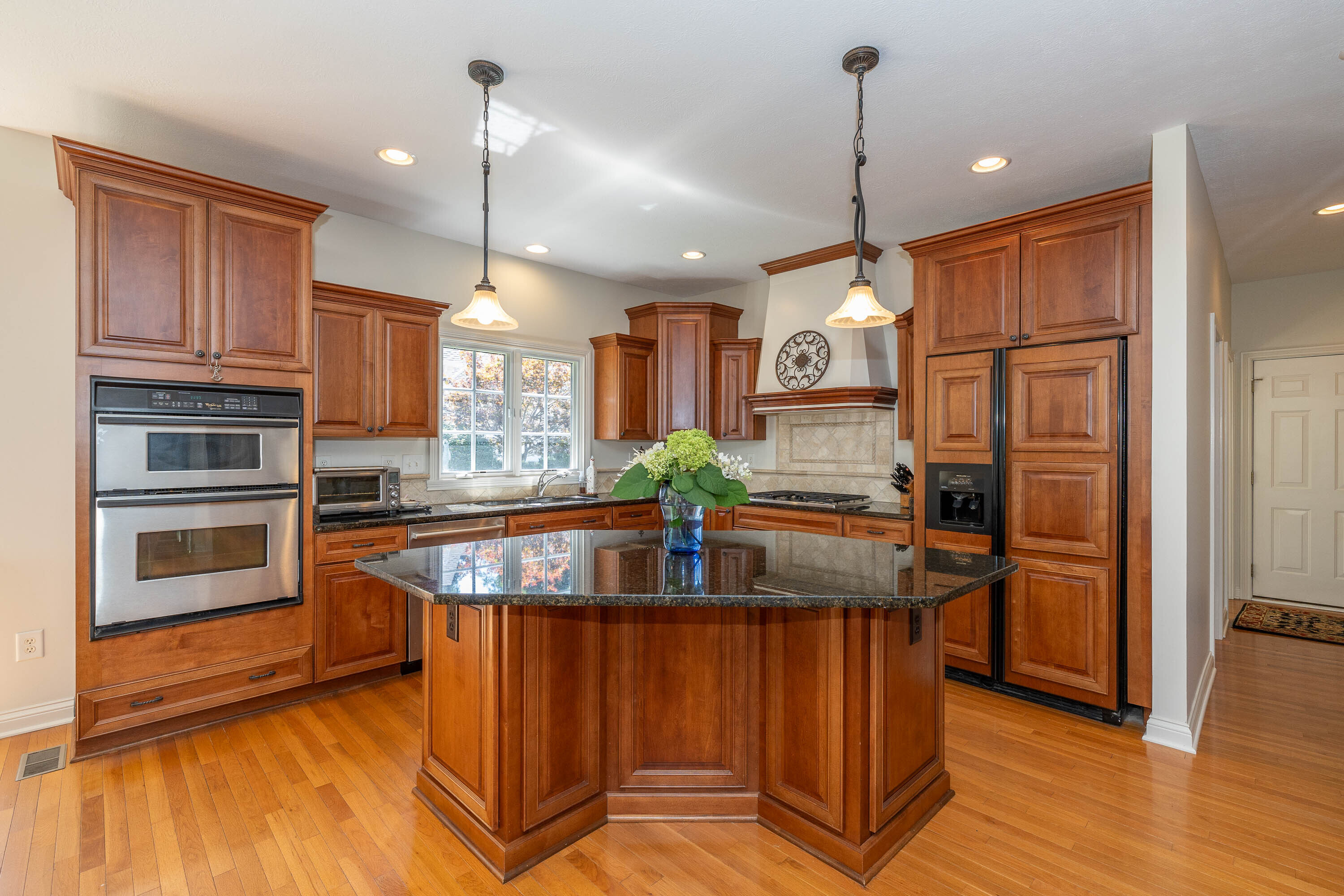 10245 Springstone Road Fishers, IN 46055 - Photo 13 of 51