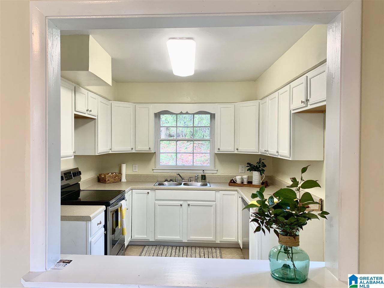 2212 Deerwood Road Birmingham, AL 35216 - Photo 9 of 19
