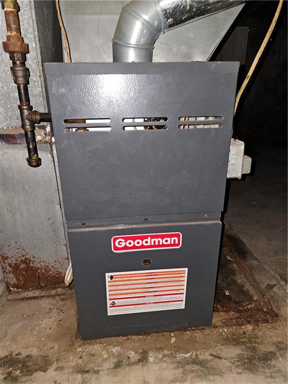 413 Electric Street New Castle, PA 16101 - Photo 22 of 23 a view of workspace