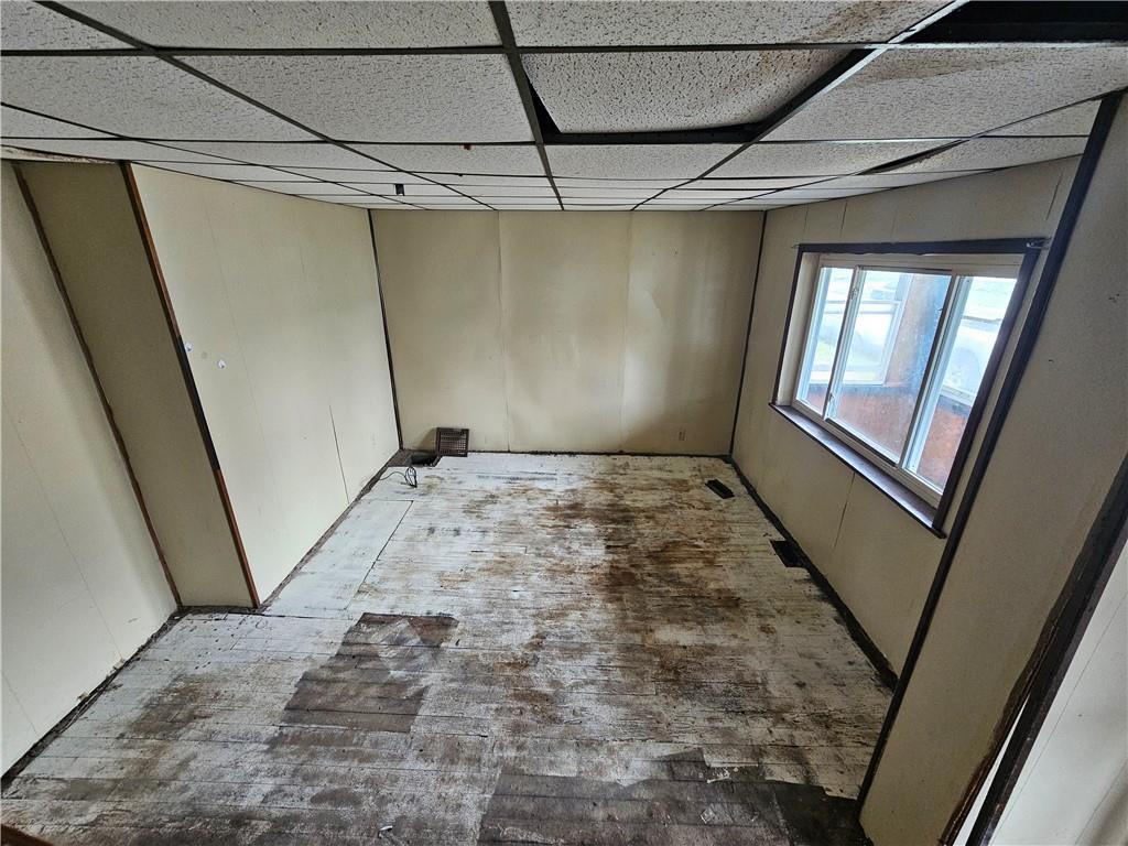 413 Electric Street New Castle, PA 16101 - Photo 6 of 23 a view of a garage