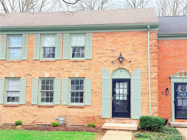 $294,900 | 58 Kenton Place, Hamburg, NY 14075
