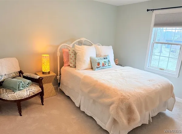$294,900 | 58 Kenton Place, Hamburg, NY 14075