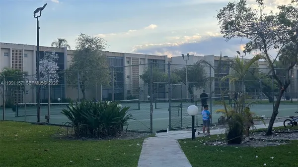 $2,300 | 8401 Southwest 107th Avenue, Unit 331E, Miami, FL 33173