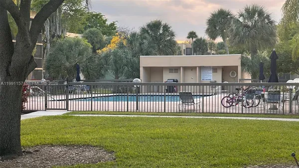 $2,300 | 8401 Southwest 107th Avenue, Unit 331E, Miami, FL 33173
