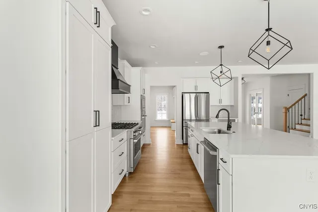 $675,000 | Undisclosed Address, Manlius, NY 13104