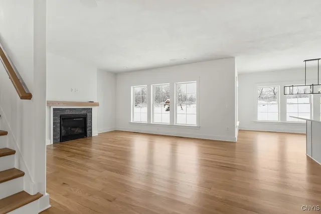 $675,000 | Undisclosed Address, Manlius, NY 13104