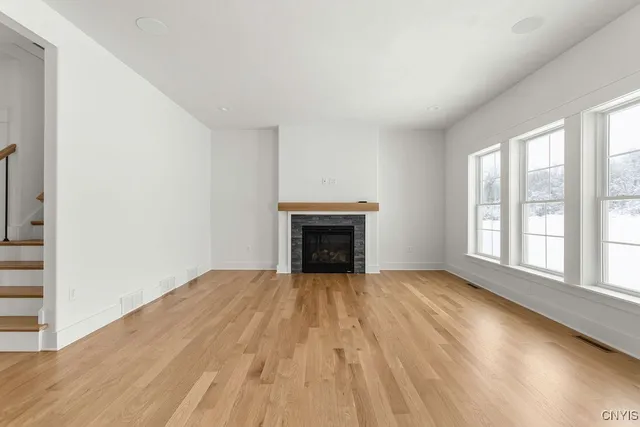 $675,000 | Undisclosed Address, Manlius, NY 13104