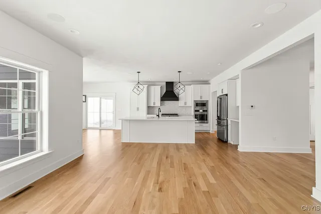 $675,000 | Undisclosed Address, Manlius, NY 13104