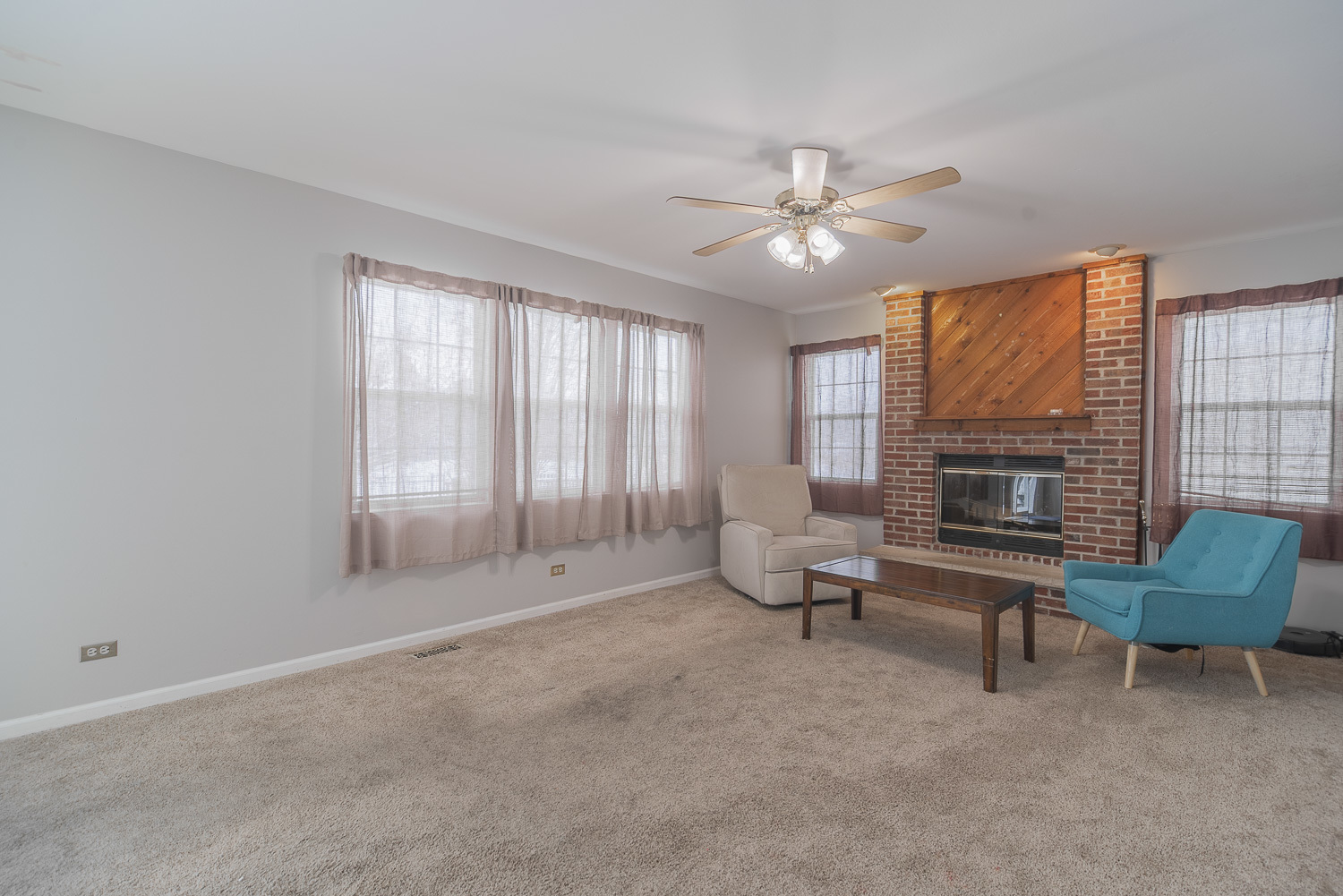 164 Forestview Court Aurora, IL 60502 - Photo 12 of 42