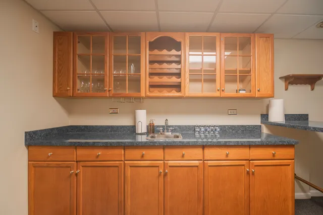 $4,100 | 164 Forestview Court, Aurora, IL 60502