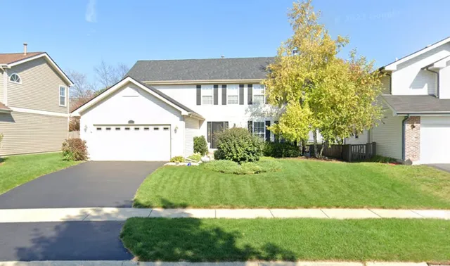 $4,100 | 164 Forestview Court, Aurora, IL 60502