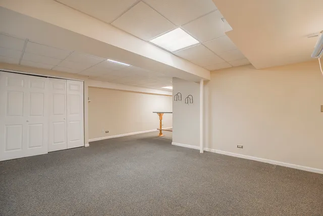 $4,100 | 164 Forestview Court, Aurora, IL 60502